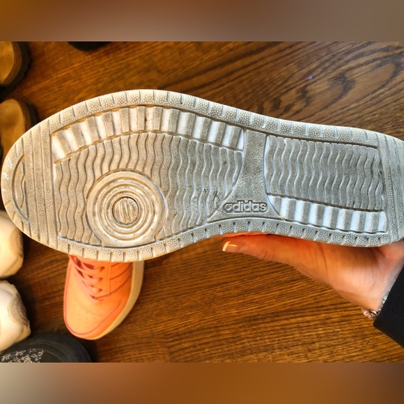 Adidas sneakers. Super cute and unique colour. Excellent used condition. - Picture 7 of 11